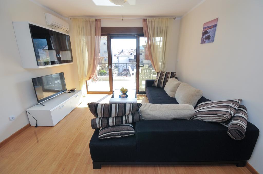 Apartment Apartmani Maini *