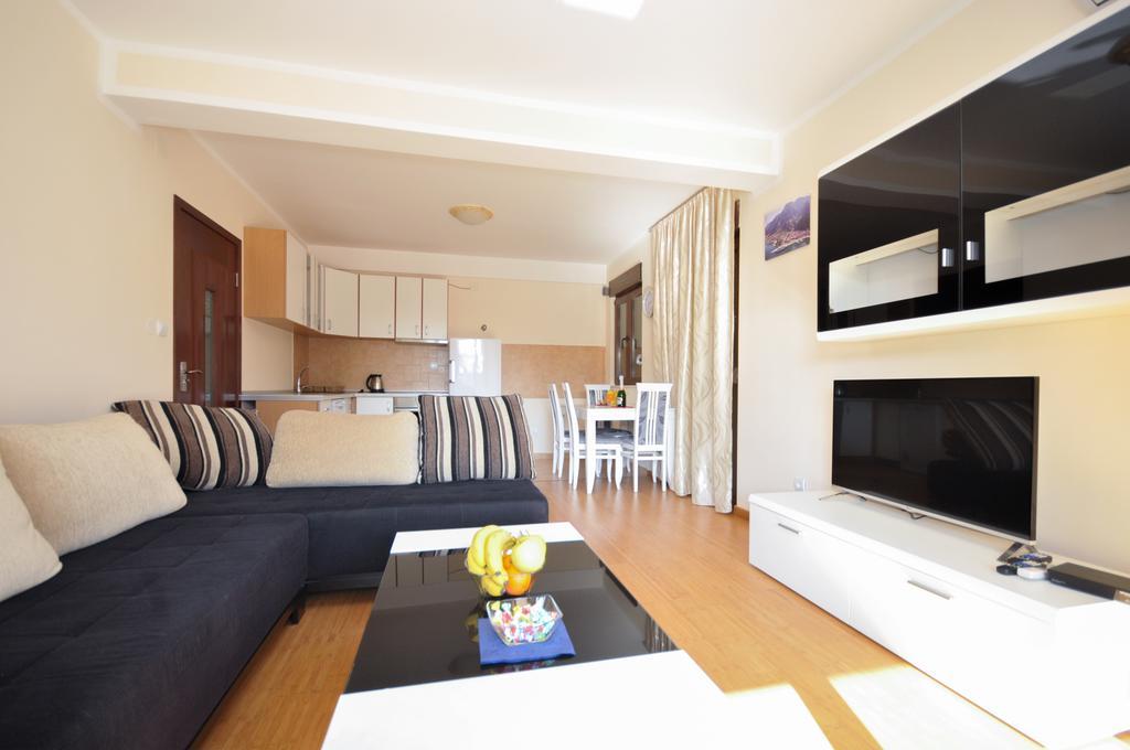 Apartmani Maini Apartment *