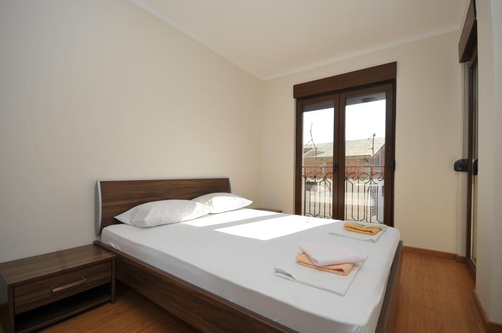 Apartmani Maini Apartment *